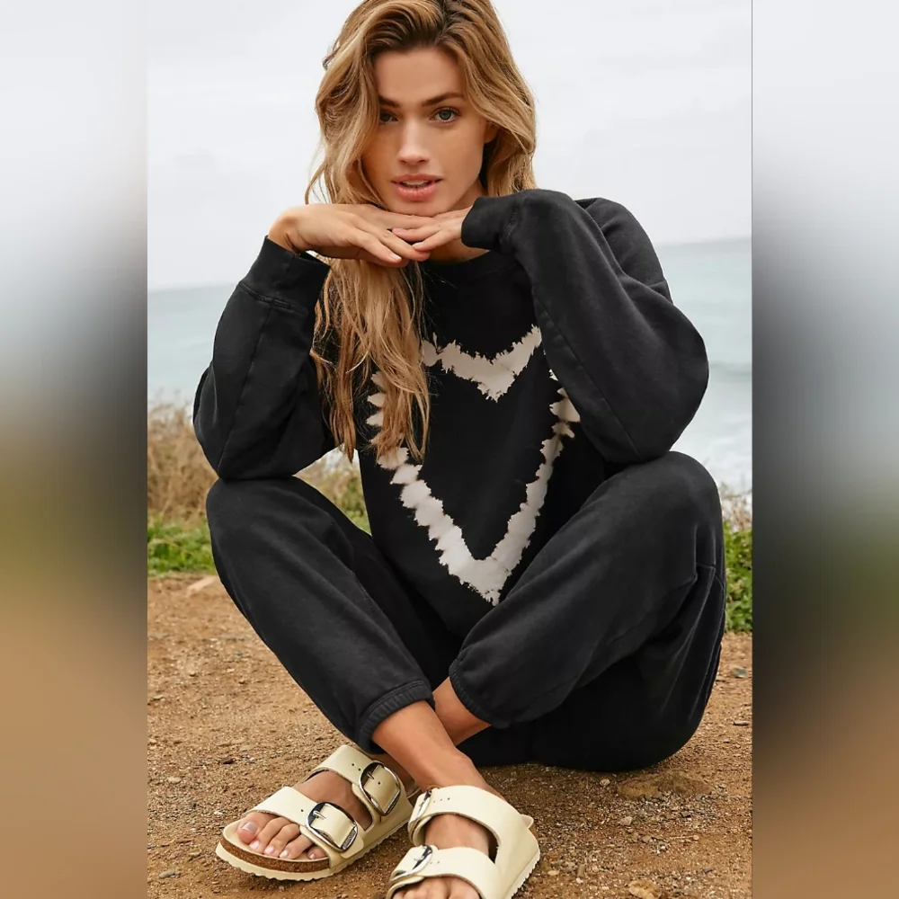 Anthropologie Electric & Rose Ronan Heart Sweatshirt - Picture 2 of 9